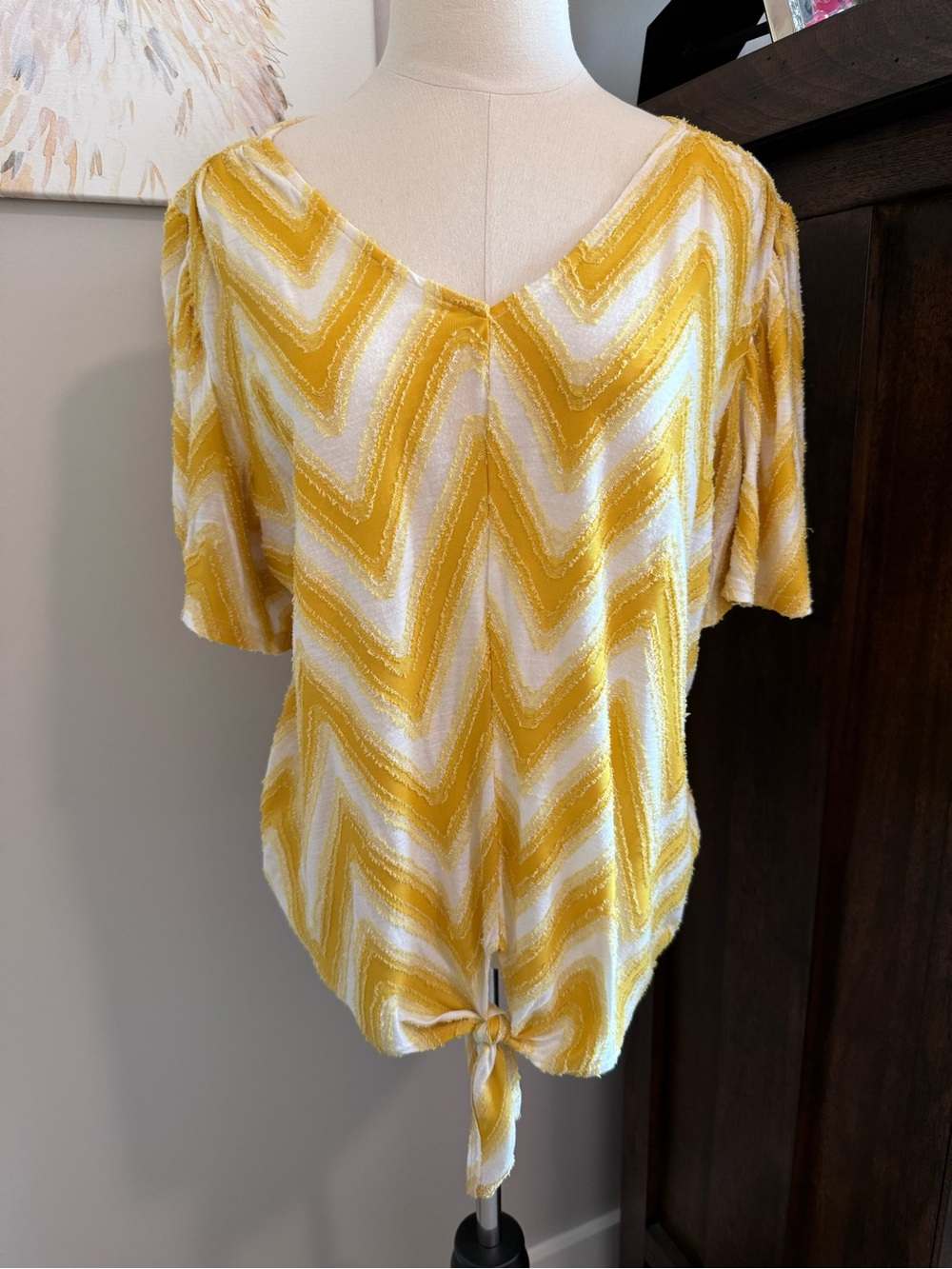 Oliver by Escio Yellow and White Chevron Tie-Front Boho Blouse- EUC